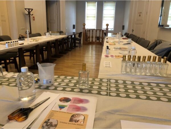 Perfume Workshop - Image 4